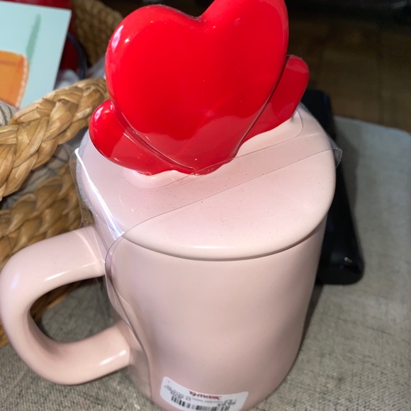 Rae Dunn candy heart mug with topper - Picture 3 of 6